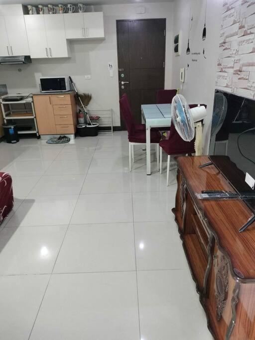 מנילה Cubao Manhattan Heights, Unit 8Bc Tower B, 1 Br מראה חיצוני תמונה