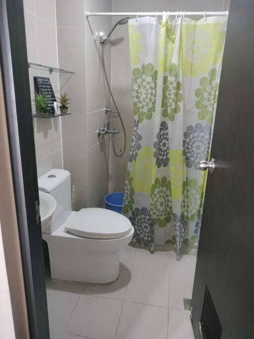 מנילה Cubao Manhattan Heights, Unit 8Bc Tower B, 1 Br מראה חיצוני תמונה